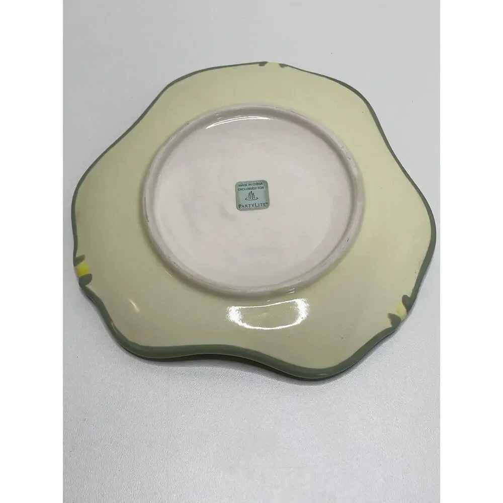 Partylite Strawberry Fields Candle Ceramic Plate EUC Retired Home Decor 6 Inches